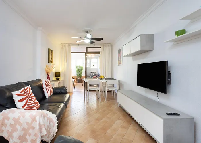 Home2Book Cozy Flat Las Americas Beach, Pool