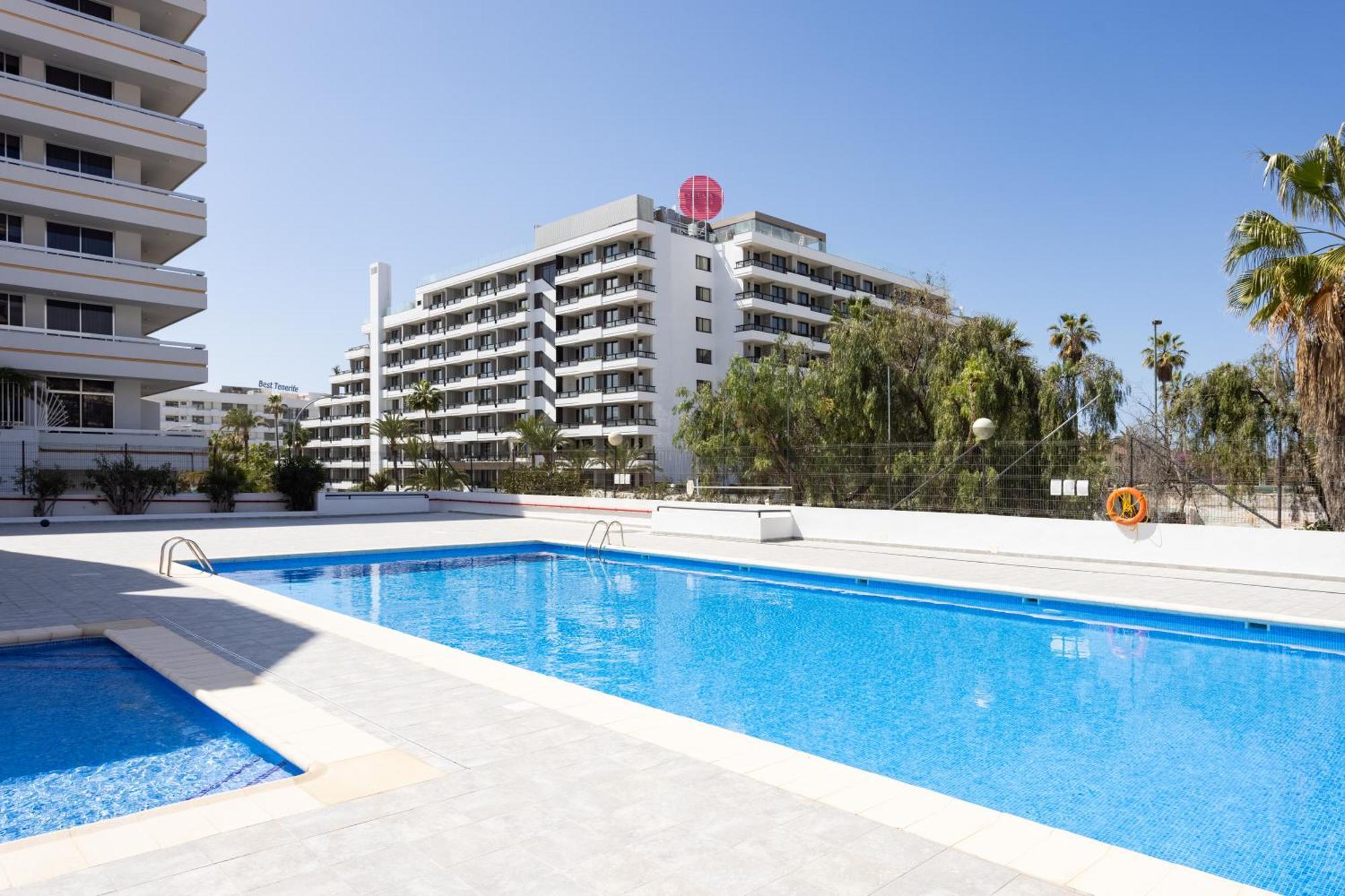 Home2book Cozy Flat Americas Beach, Pool Apartment